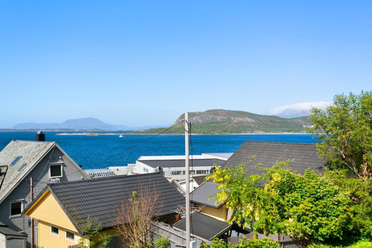 Sentrum Leilighet Alesund Exterior photo